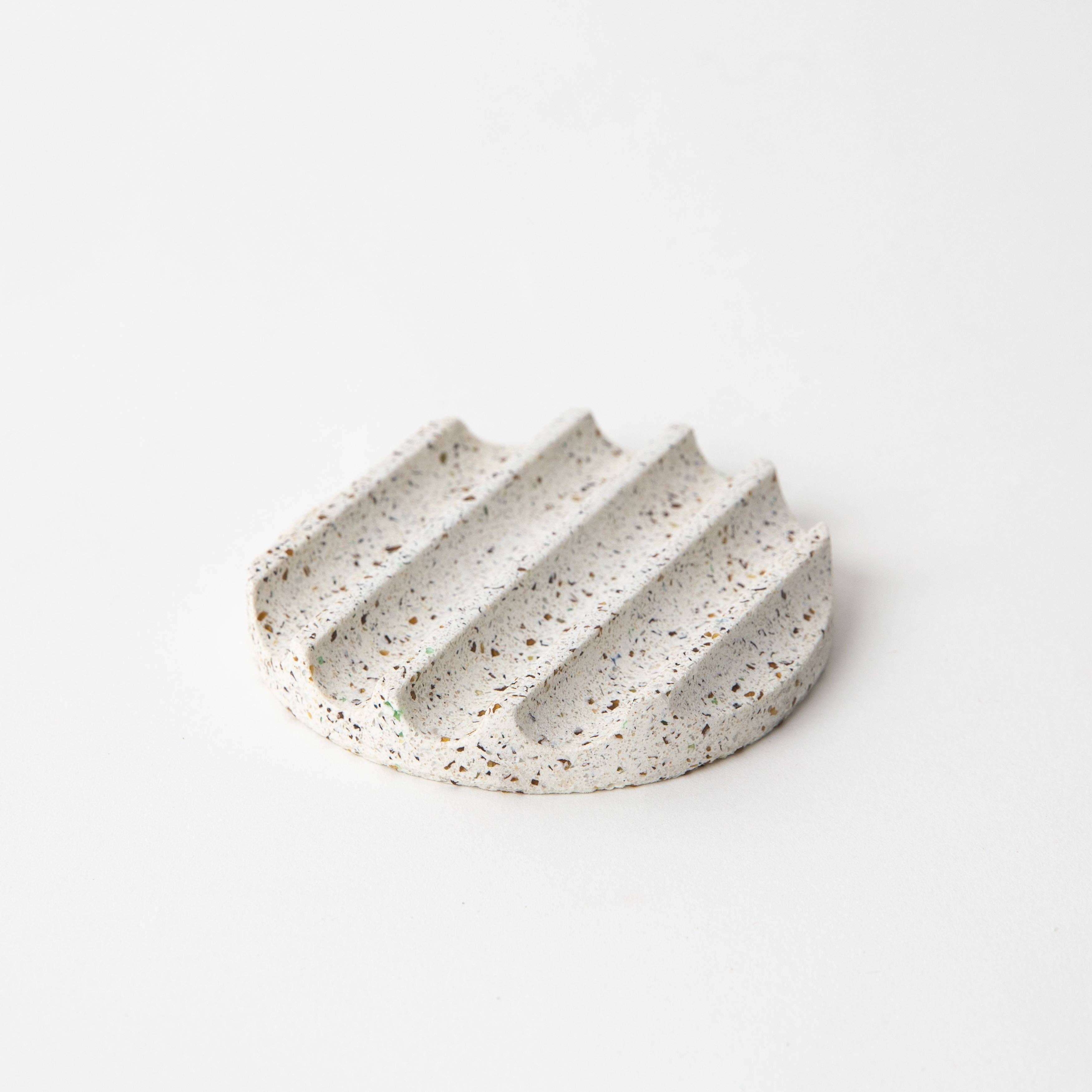 pretti.cool - Mini Soap Dishes: Natural Terrazzo