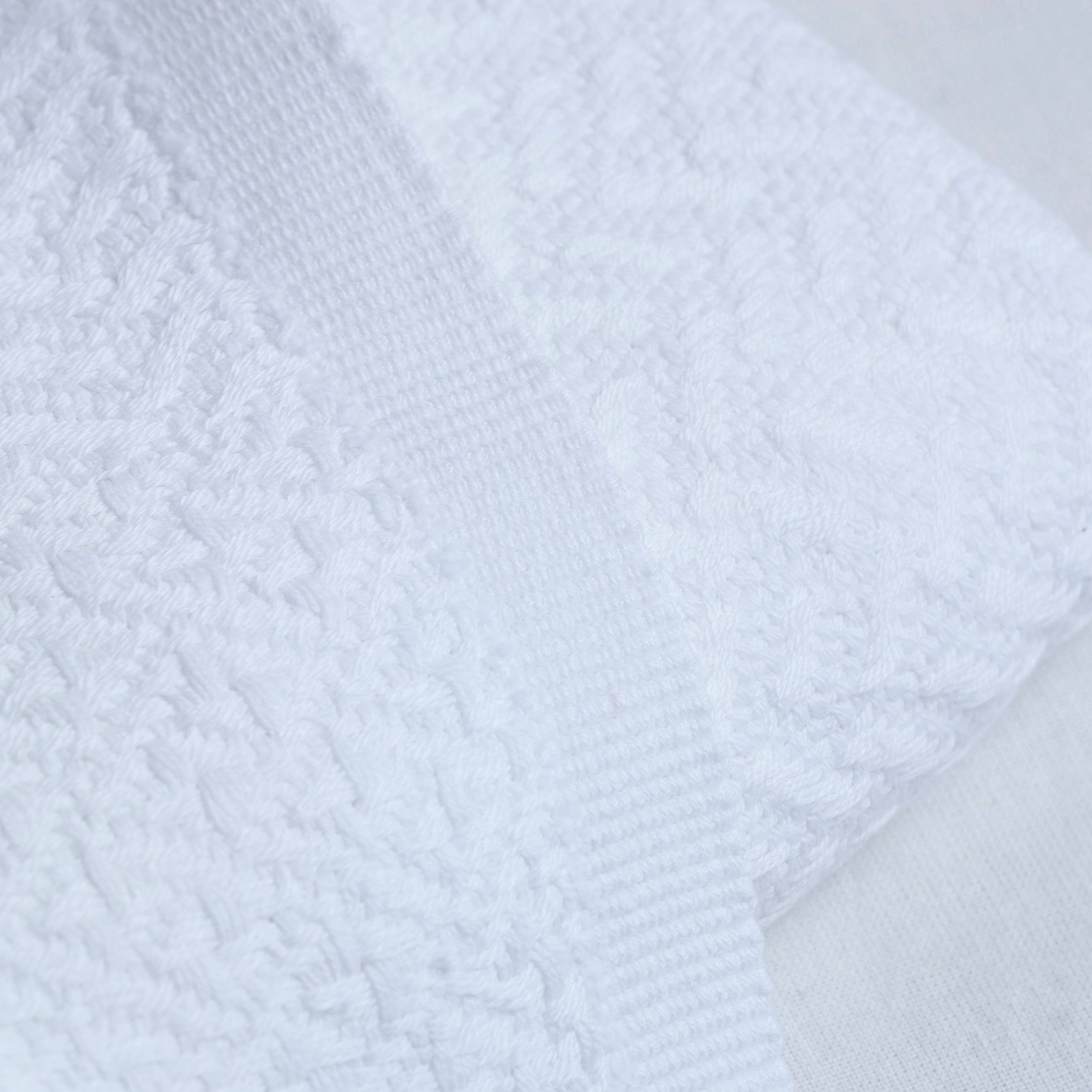 loom.ist - Spa Bath Towel: White