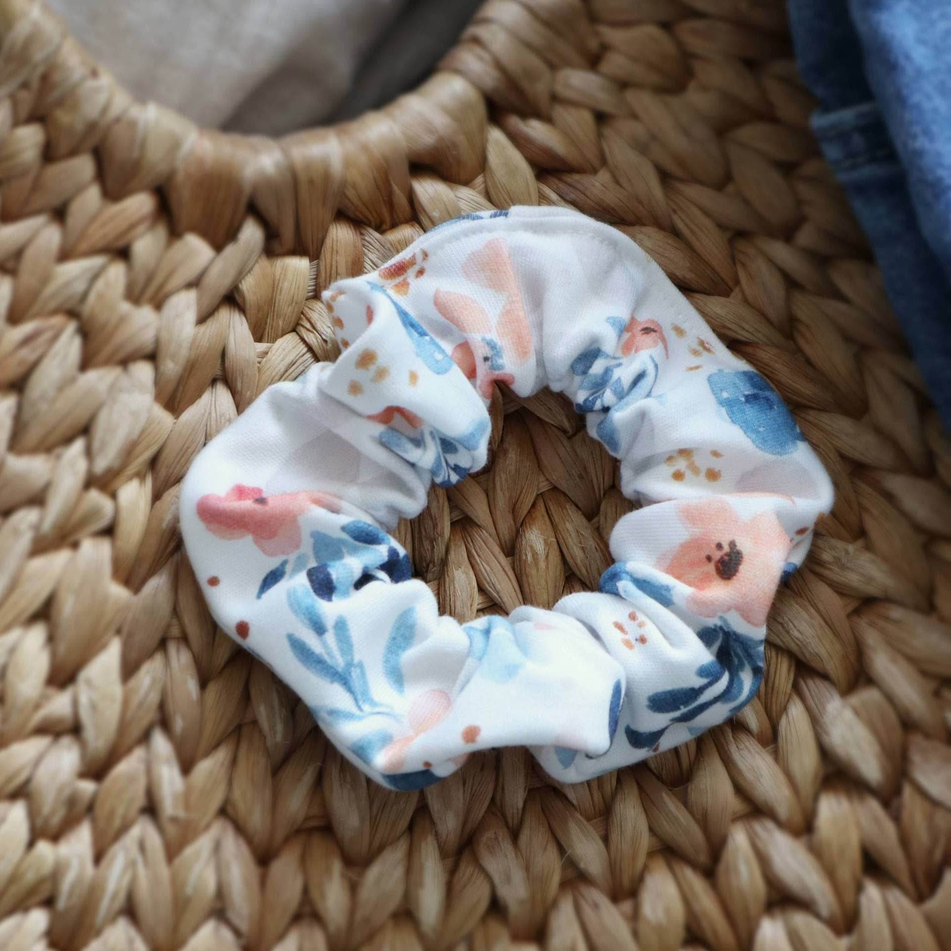 Freon Collective - Organic Cotton Hair Scrunchie - Fawn Florals