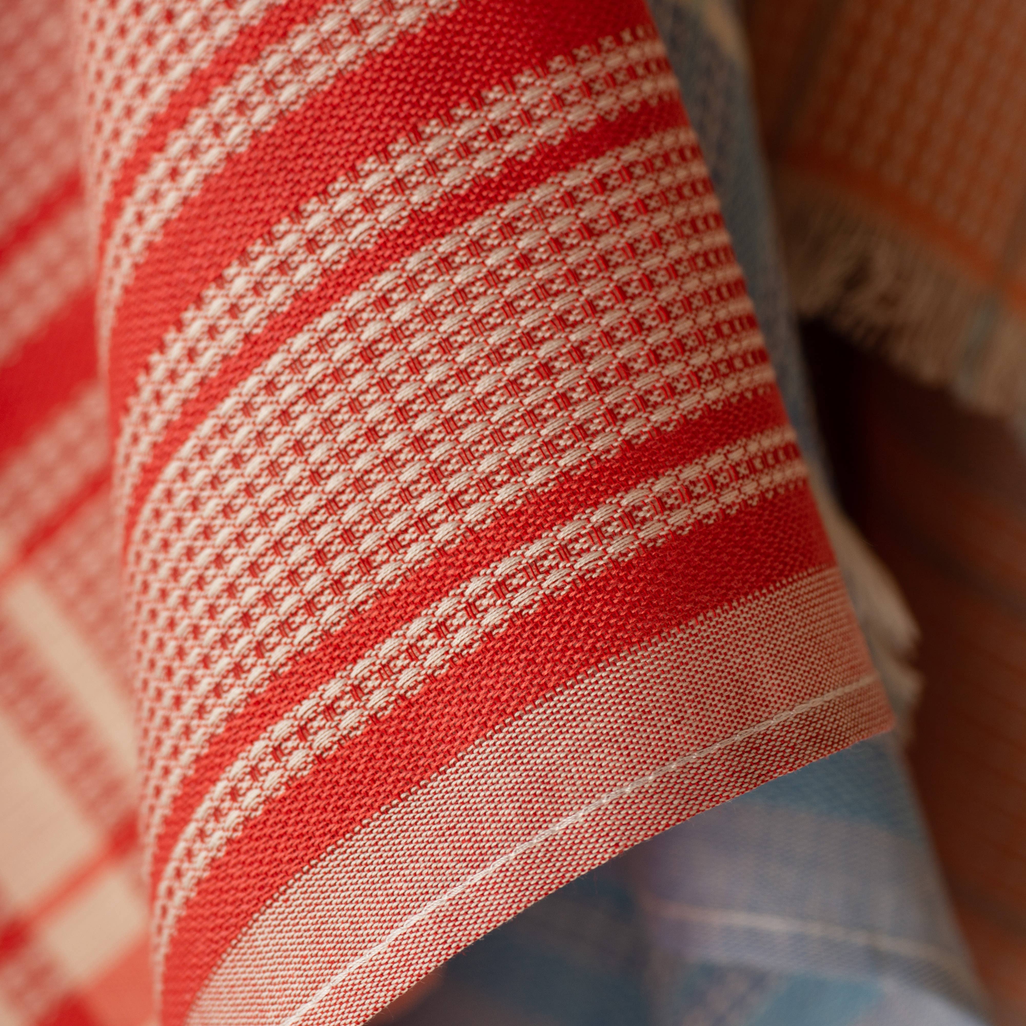 loom.ist - Checkered  Cotton Tea Towel: Red