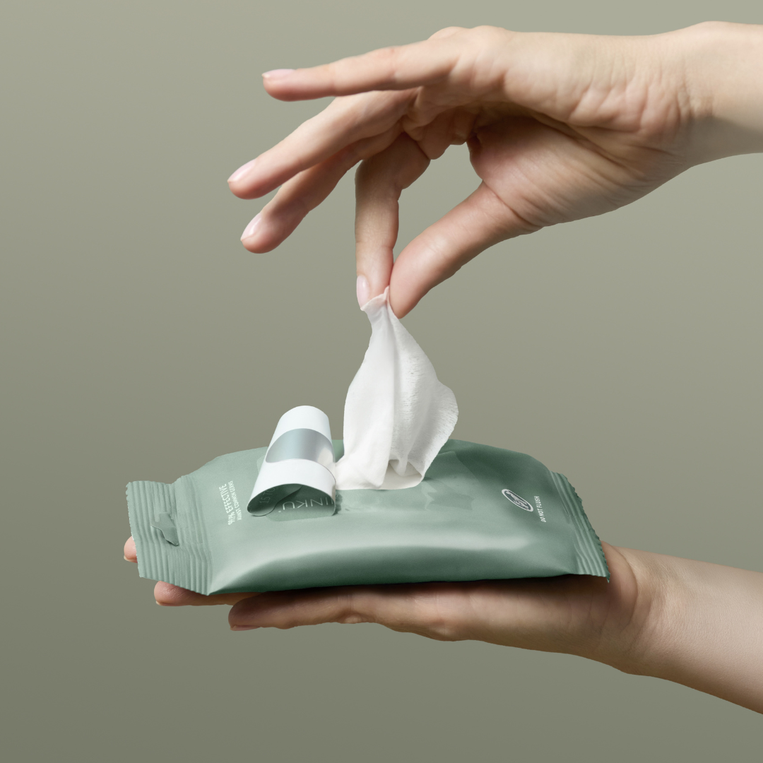 Noshinku - Eucalyptus Nourishing & Sanitizing Travel Wipes
