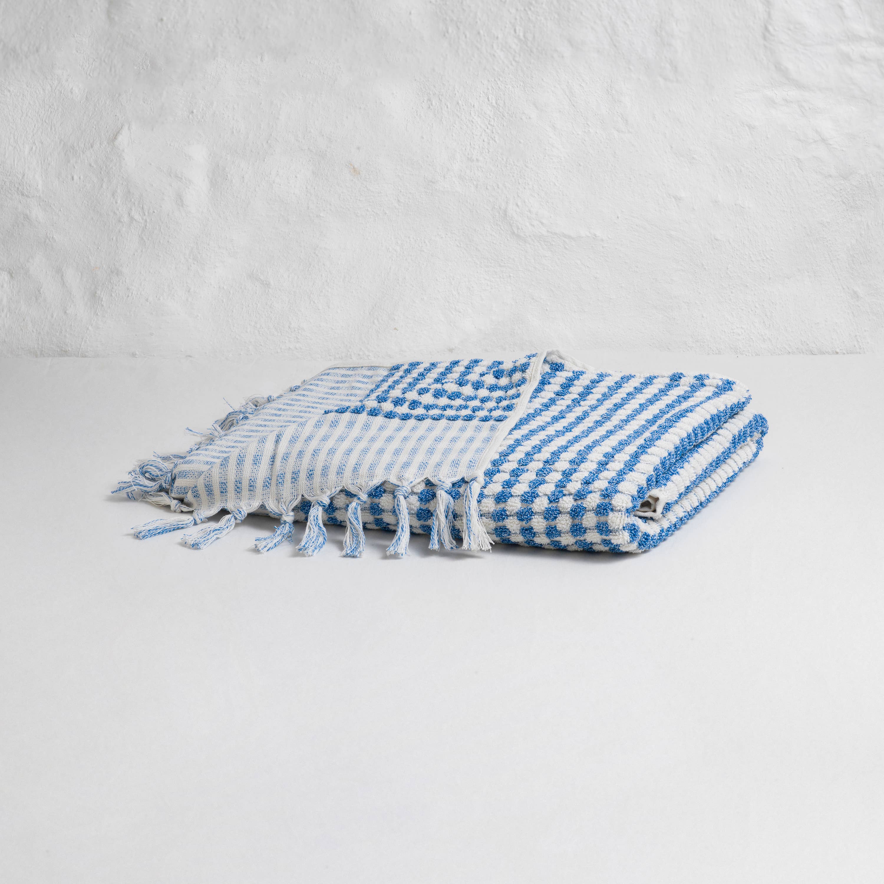 loom.ist - Dotted Terry Bath Towel: Marine