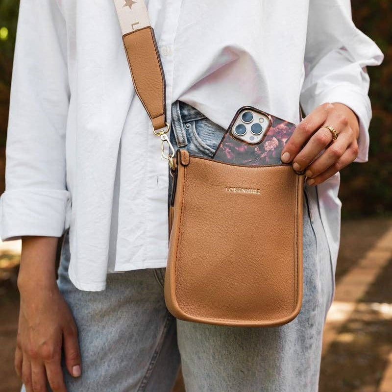 Louenhide - Parker Crossbody Bag - Camel