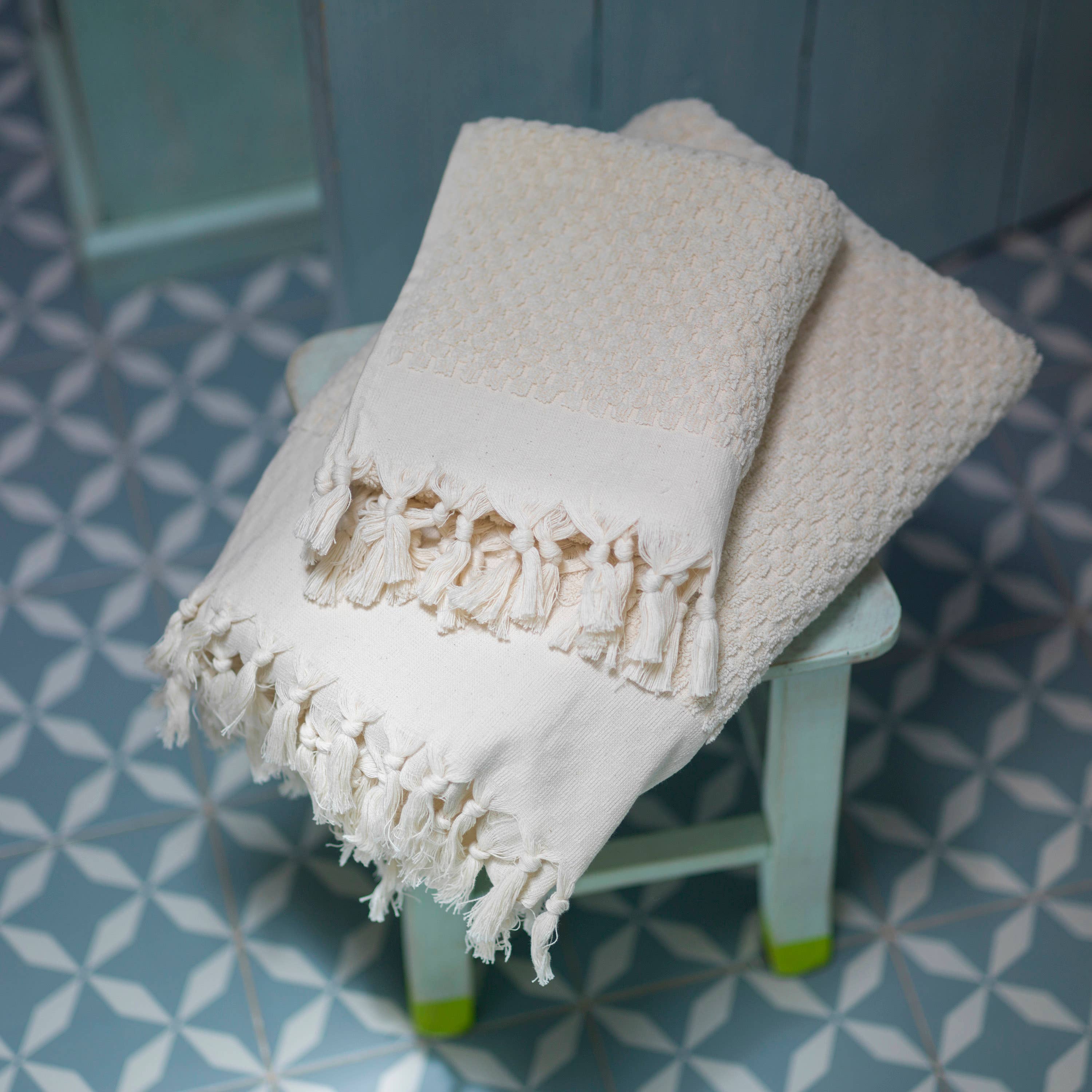 loom.ist - Dotted Terry Hand Towel: Natural