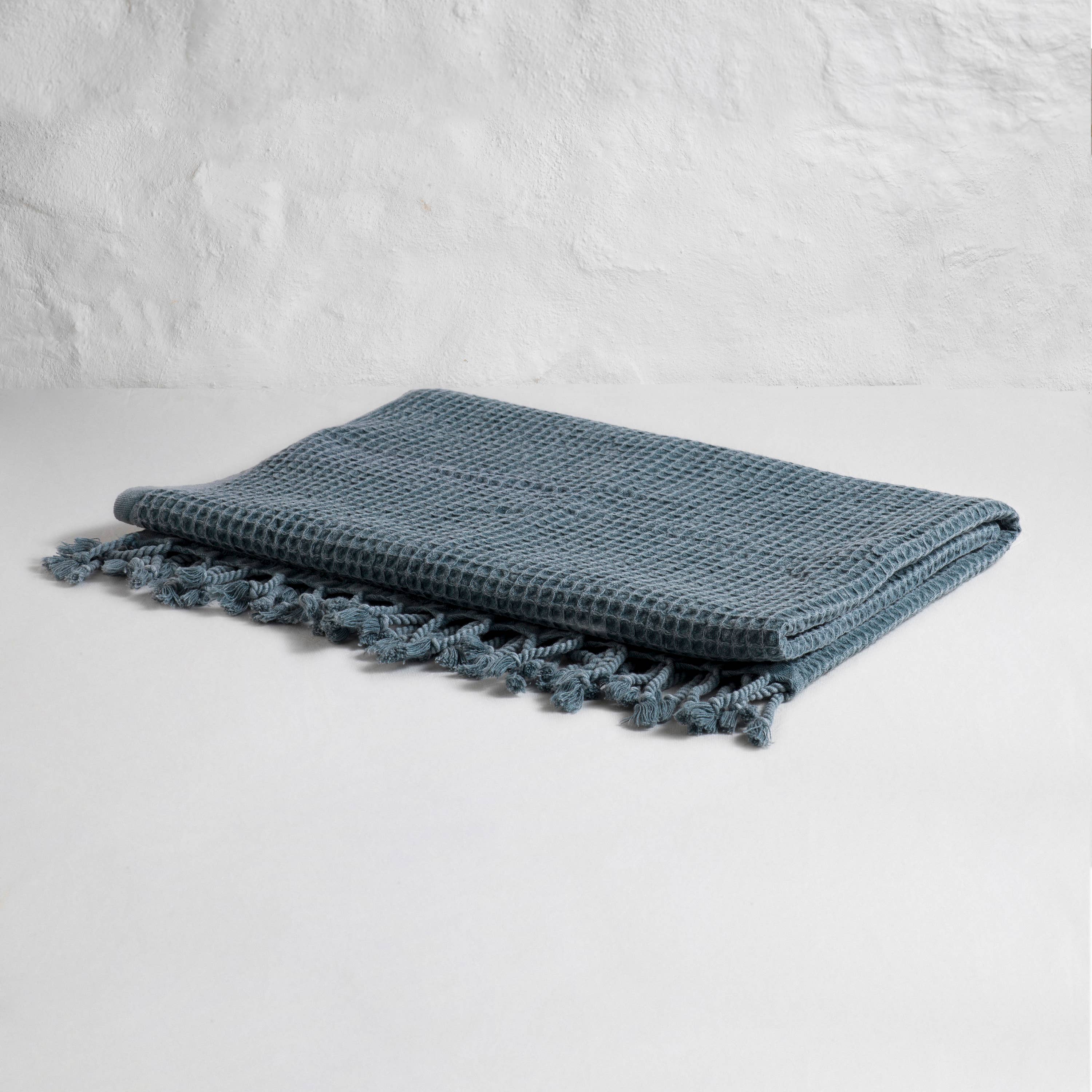 loom.ist - Waffle Bath Towel: Lightgrey