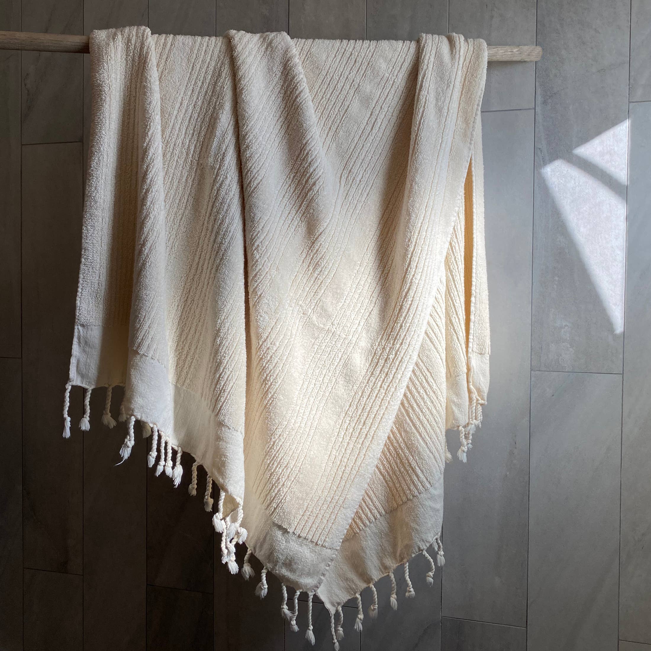 loom.ist - Ottoman Terry Bath Towel: White