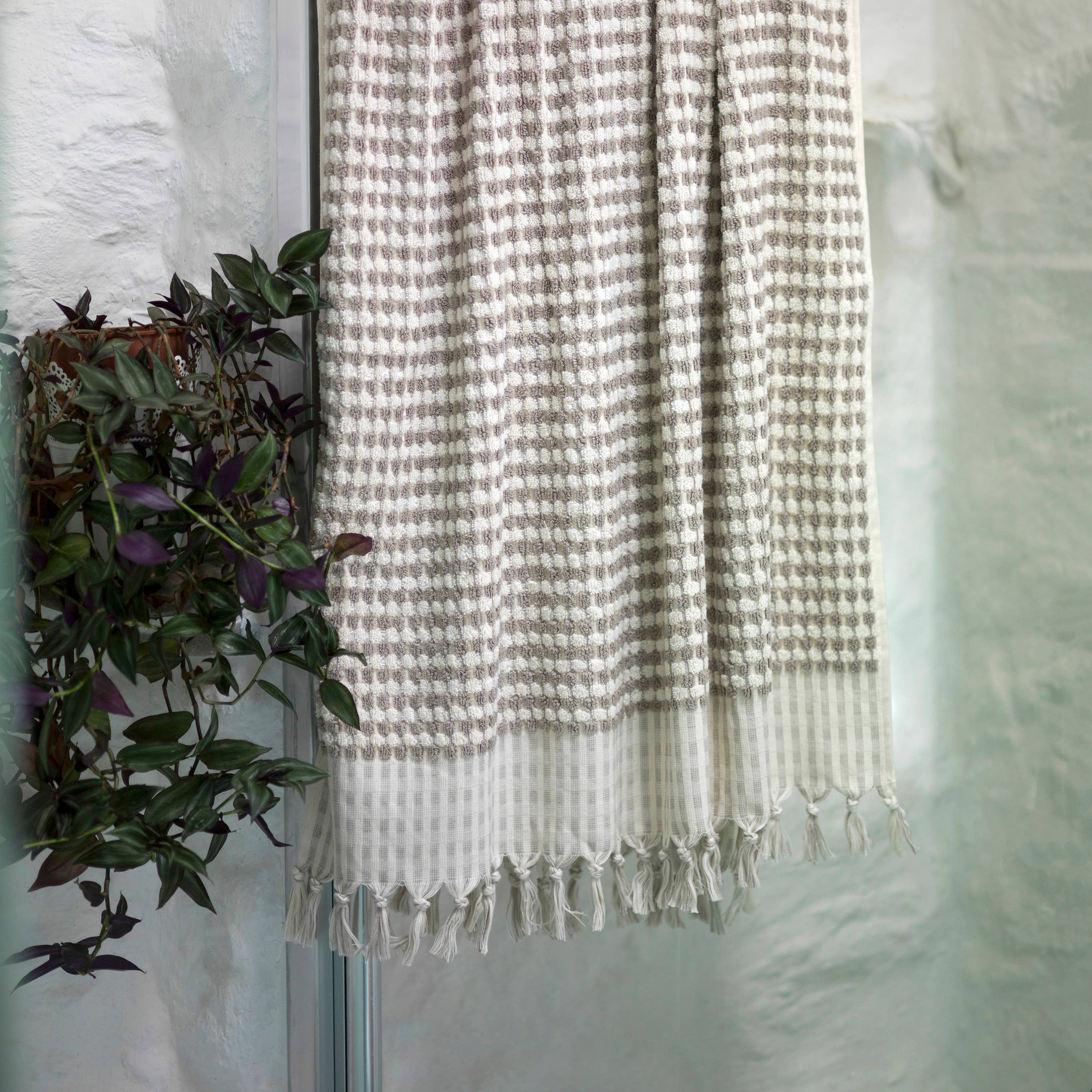 loom.ist - Dotted Terry Hand Towel: Taupe