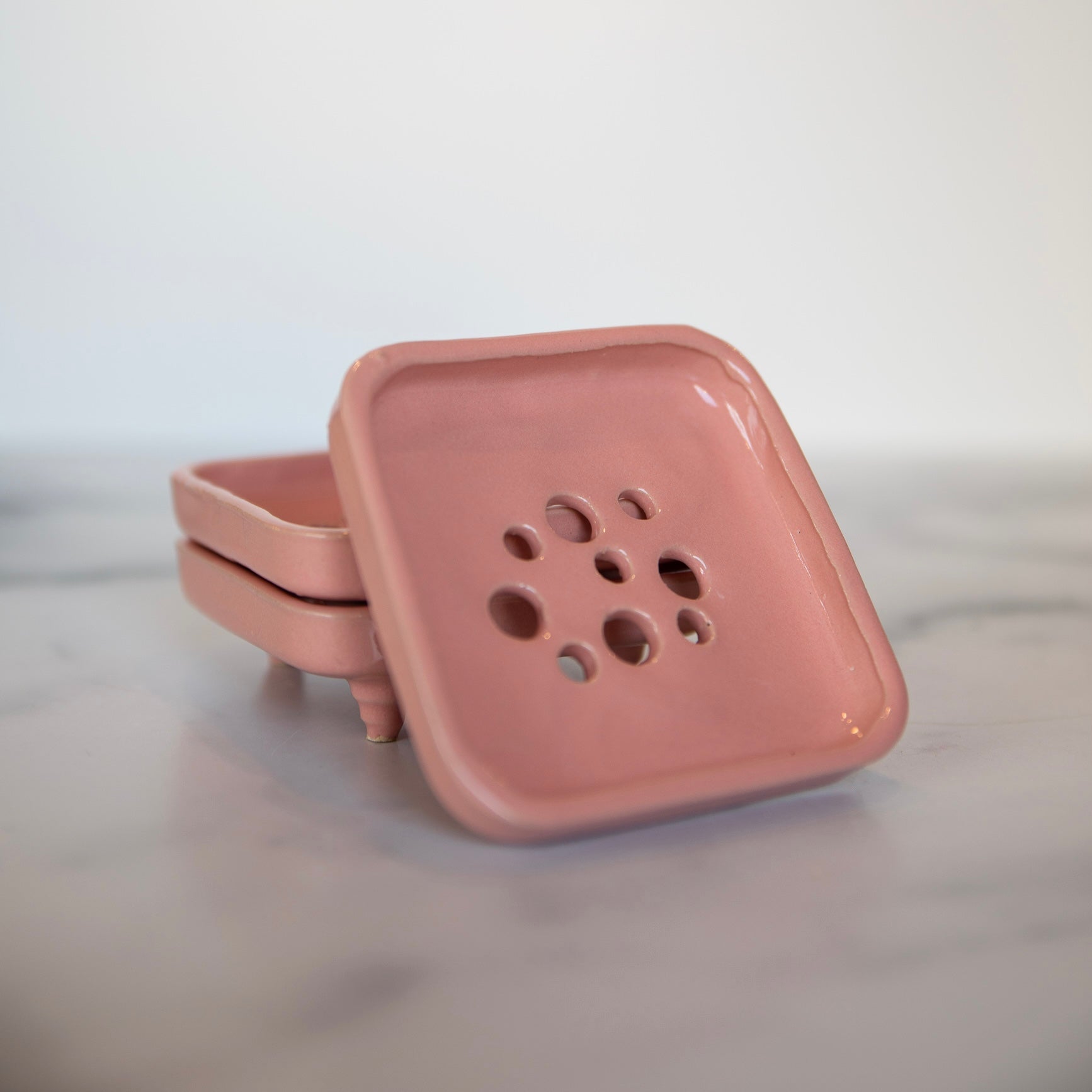 Ruby Farms – Square Soap Dish (Pink)